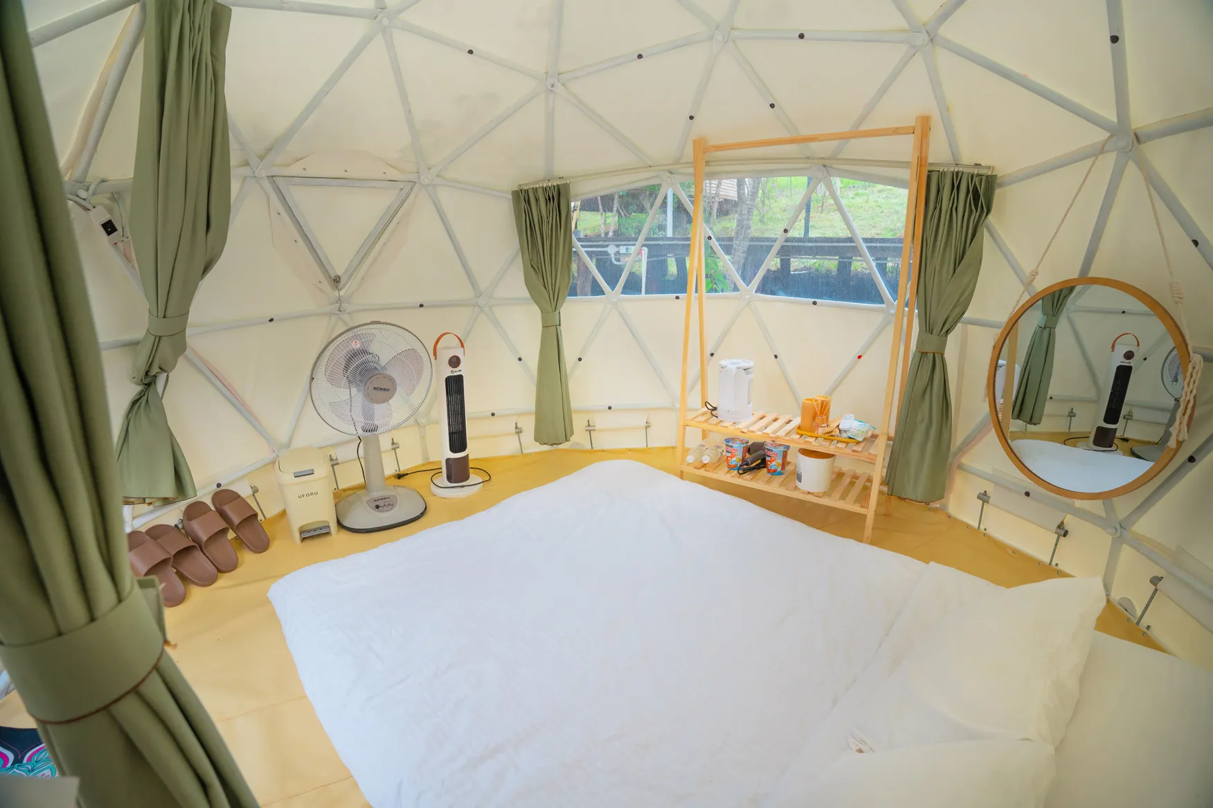 Trạm Mây Glamping Banner 0